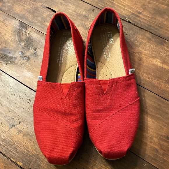 TOMS Red Flats Espadrilles s7.5 - Picture 2 of 6